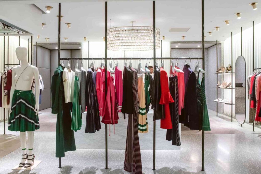 France Soldes Prep List for Faster Try Ons